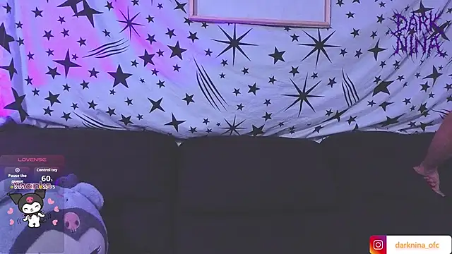 Snapshot of dark_nina__ chatting on April 8, 3:06 am dark nina online show from April 8, 3:06 am