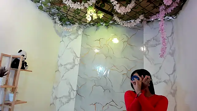 Nahomi hot 77 online show from May 25, 1:17 pm