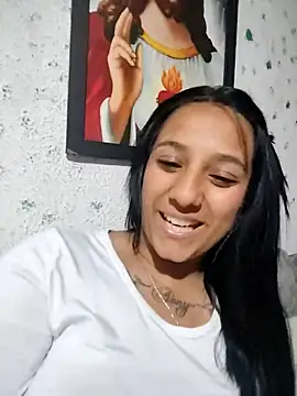 Snapshot of caneela chatting on March 30, 1:39 am caneela online show from March 30, 1:39 am