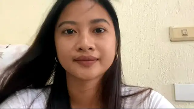 Snapshot of VerlieCerise chatting on March 22, 2:37 am VerlieCerise online show from March 22, 2:37 am