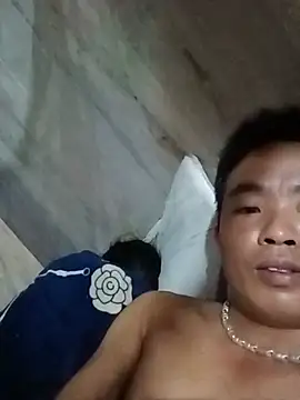 Snapshot of boy-pho- chatting on July 6, 5:04 pm boy-pho- online show from July 6, 5:04 pm