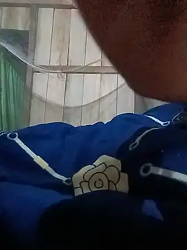 Snapshot of boy-pho- chatting on July 12, 9:06 pm boy-pho- online show from July 12, 9:06 pm