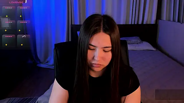 IceIcebabe  online show from May 27, 1:02 am