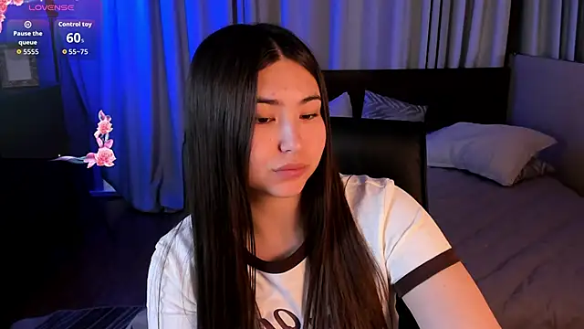 IceIcebabe  online show from May 31, 1:03 am