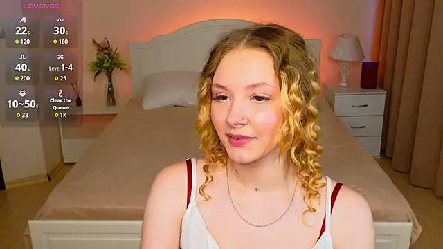 StaceyyJones online show from May 24, 9:36 am