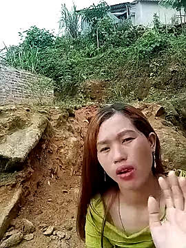 Snapshot of gogo-min chatting on April 25, 2:58 am gogo-min online show from April 25, 2:58 am