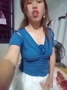 Snapshot of gogo-min chatting on May 9, 2:11 pm gogo-min online show from May 9, 2:11 pm