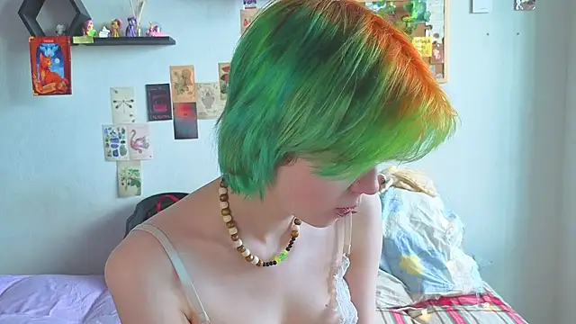 LittleKittenStar online show from May 25, 12:55 pm