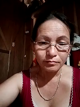 Snapshot of Lliygy chatting on July 3, 7:59 am Lliygy online show from July 3, 7:59 am