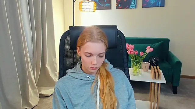 PetraRohal online show from March 19, 6:39 am