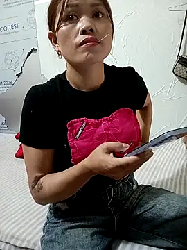 Eli18 online show from May 24, 11:54 pm