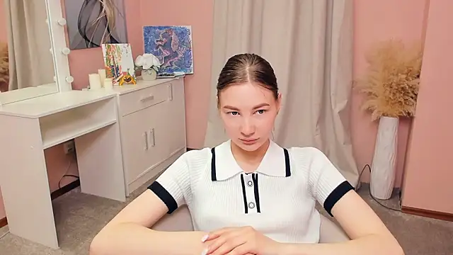 AndriaWhitford online show from March 22, 8:40 am