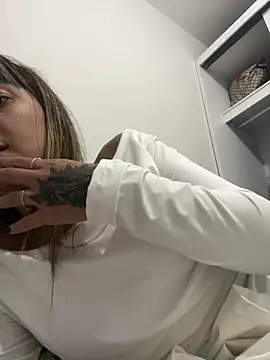 vibe prive online show from June 3, 1:41 am