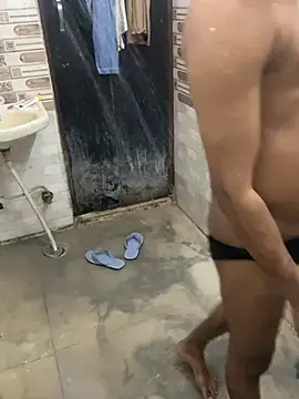 Snapshot of couple-new chatting on June 23, 4:05 pm couple-new online show from June 23, 4:05 pm