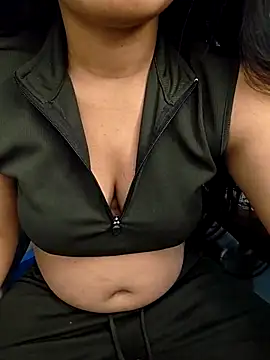 Snapshot of Ishika_baby_ chatting on April 9, 5:51 pm Ishika baby online show from April 9, 5:51 pm