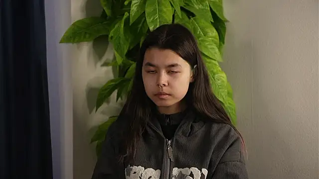 Snapshot of VaniaLeiss chatting on March 20, 6:29 am VaniaLeiss online show from March 20, 6:29 am