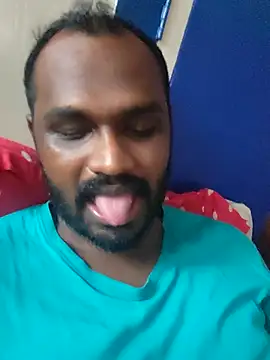 Snapshot of singletamilguy chatting on March 31, 9:10 am singletamilguy online show from March 31, 9:10 am