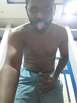 Snapshot of singletamilguy chatting on April 4, 4:37 pm singletamilguy online show from April 4, 4:37 pm