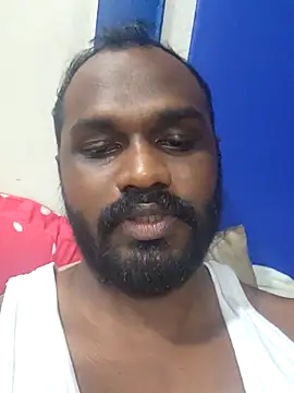 Snapshot of singletamilguy chatting on April 5, 12:13 pm singletamilguy online show from April 5, 12:13 pm