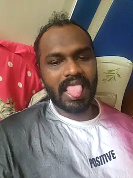 Snapshot of singletamilguy chatting on April 10, 6:40 am singletamilguy online show from April 10, 6:40 am