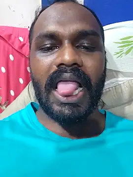 Snapshot of singletamilguy chatting on April 10, 7:07 pm singletamilguy online show from April 10, 7:07 pm