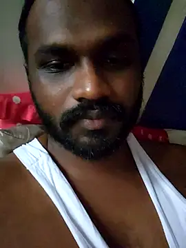 Snapshot of singletamilguy chatting on April 12, 11:59 am singletamilguy online show from April 12, 11:59 am