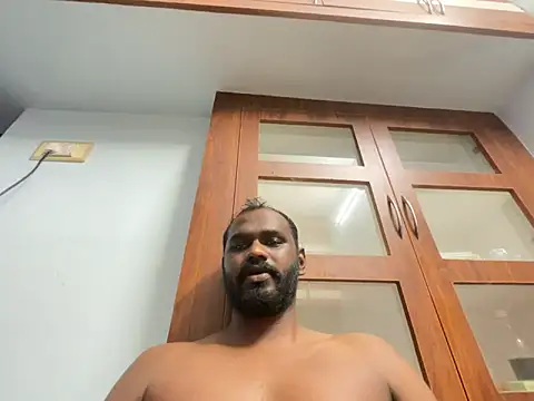 Snapshot of singletamilguy chatting on April 13, 5:07 pm singletamilguy online show from April 13, 5:07 pm