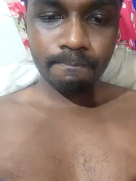Snapshot of singletamilguy chatting on April 18, 6:01 pm singletamilguy online show from April 18, 6:01 pm