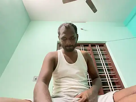 Snapshot of singletamilguy chatting on May 9, 1:49 pm singletamilguy online show from May 9, 1:49 pm