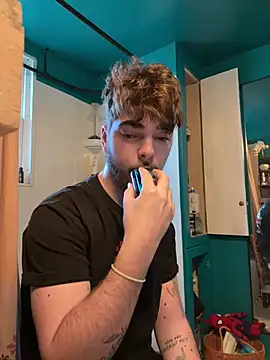 Snapshot of dommydom7177 chatting on March 24, 11:59 am dommydom7177 online show from March 24, 11:59 am