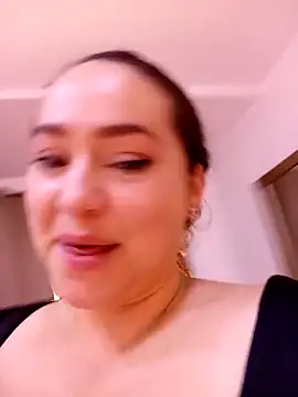 Snapshot of SabrinaVantress chatting on April 15, 5:36 am SabrinaVantress online show from April 15, 5:36 am