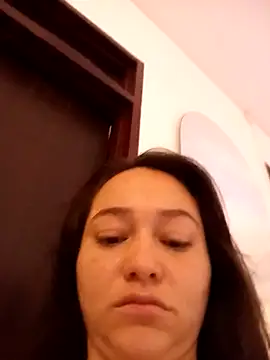Snapshot of SabrinaVantress chatting on April 30, 3:46 am SabrinaVantress online show from April 30, 3:46 am