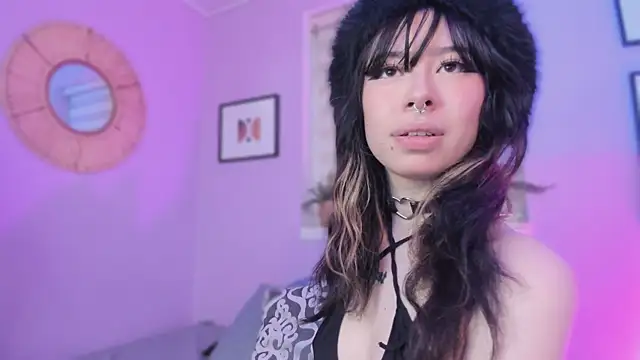 Snapshot of _Judaline_ chatting on March 30, 10:22 pm Judaline online show from March 30, 10:22 pm