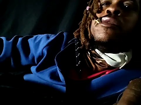 Snapshot of bustingyou chatting on March 21, 5:01 am bustingyou online show from March 21, 5:01 am