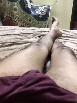 Snapshot of yoursTelugu_boy chatting on April 13, 10:15 pm yoursTelugu boy online show from April 13, 10:15 pm