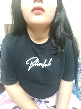 Snapshot of neelam_rawat chatting on April 6, 6:53 pm neelam rawat online show from April 6, 6:53 pm