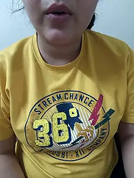 Snapshot of neelam_rawat chatting on April 15, 8:53 pm neelam rawat online show from April 15, 8:53 pm