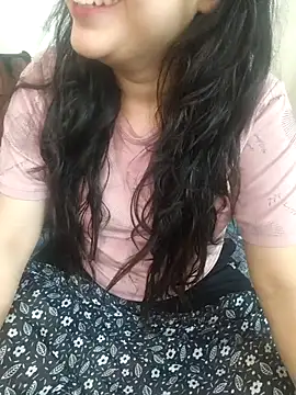 Snapshot of neelam_rawat chatting on May 4, 7:15 am neelam rawat online show from May 4, 7:15 am