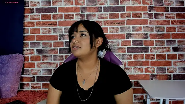 SofiiaCutee online show from May 6, 2:19 am