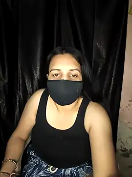 REENA-STRIP online show from April 25, 2:58 pm