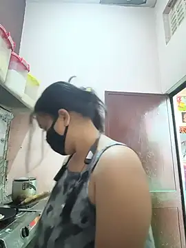 REENA-STRIP online show from May 16, 6:43 am