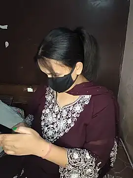 REENA-STRIP online show from May 20, 5:19 pm