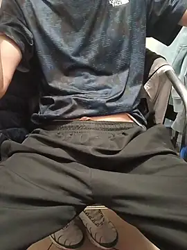 Skinboy06 online show from May 26, 6:04 pm