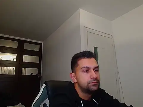 Snapshot of BryceReign chatting on May 22, 4:19 am BryceReign online show from May 22, 4:19 am