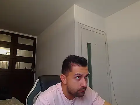 BryceReign online show from May 24, 4:28 am