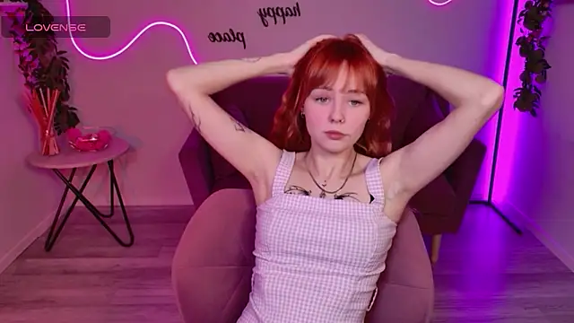 MiaSensitive online show from May 28, 2:47 pm