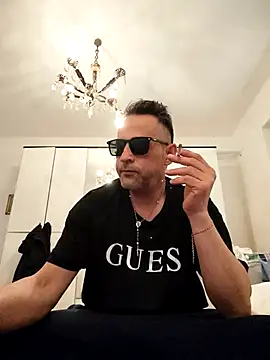 FINCHELABARCAVA online show from March 29, 4:29 pm