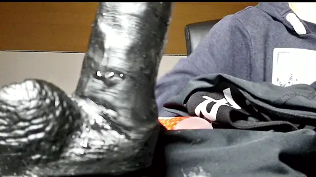 Snapshot of leggingshot1 chatting on March 25, 7:31 pm leggingshot1 online show from March 25, 7:31 pm