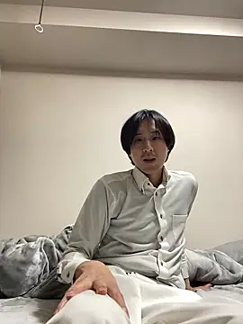 Snapshot of youta200 chatting on April 8, 10:37 am youta200 online show from April 8, 10:37 am