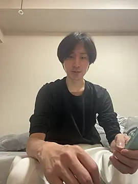 Snapshot of youta200 chatting on April 11, 7:13 am youta200 online show from April 11, 7:13 am